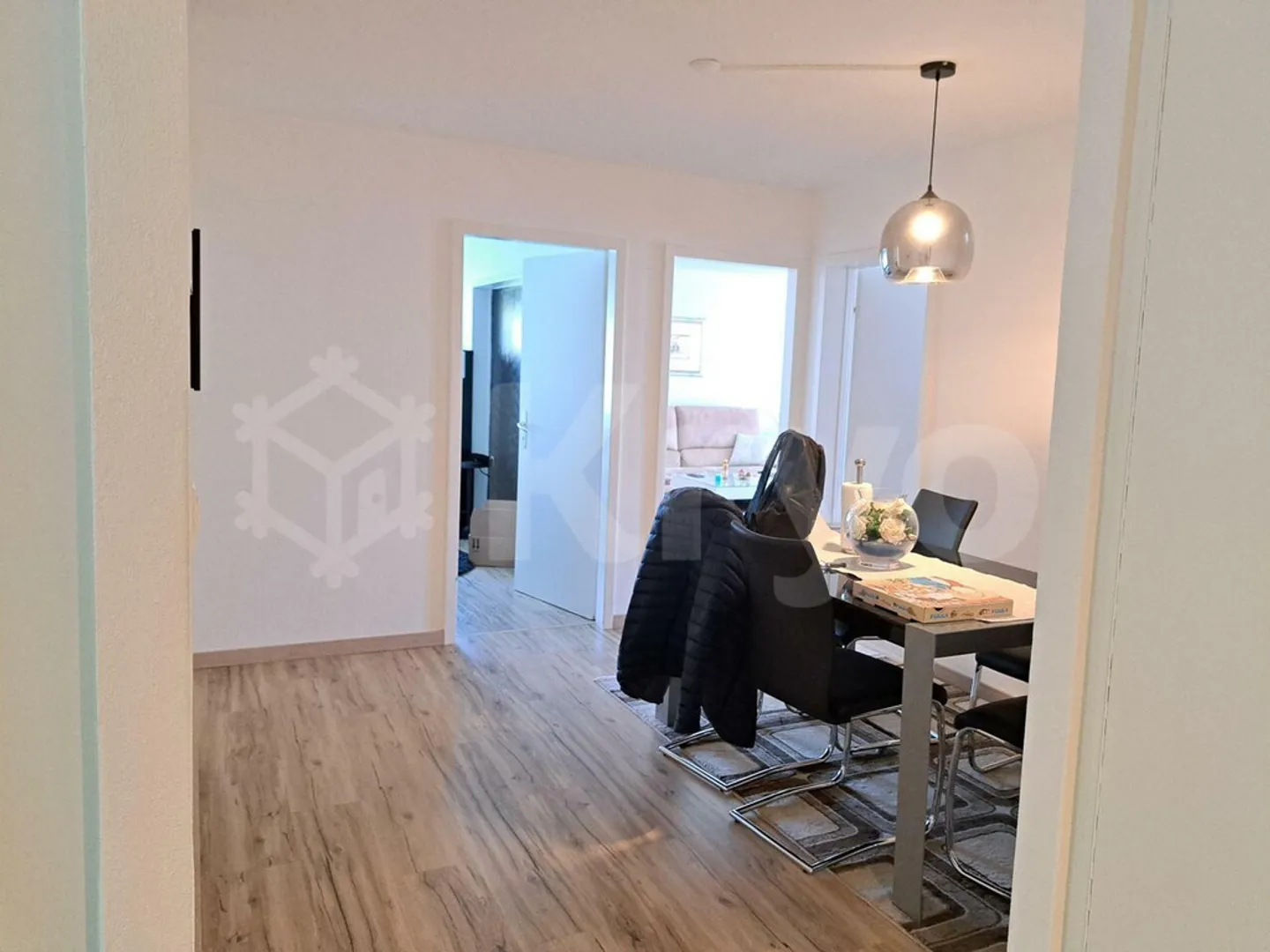 Appartement moderne avec balcon - Photo 6 sur 12