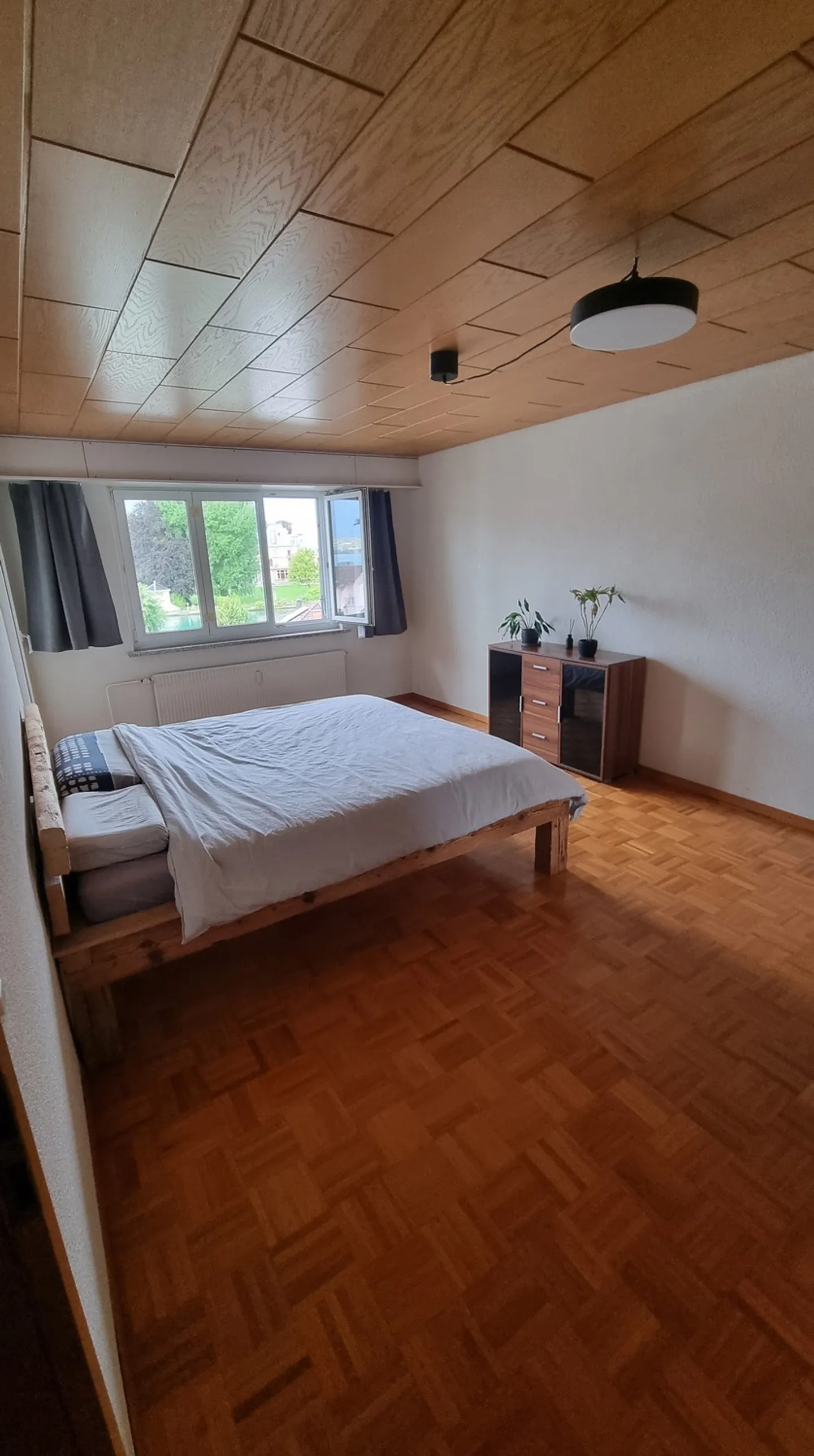 2½ ZI-WOHNUNG IN HÜNIBACH (BE), MÖBLIERT, TEMPORÄR - Foto 3 von 5