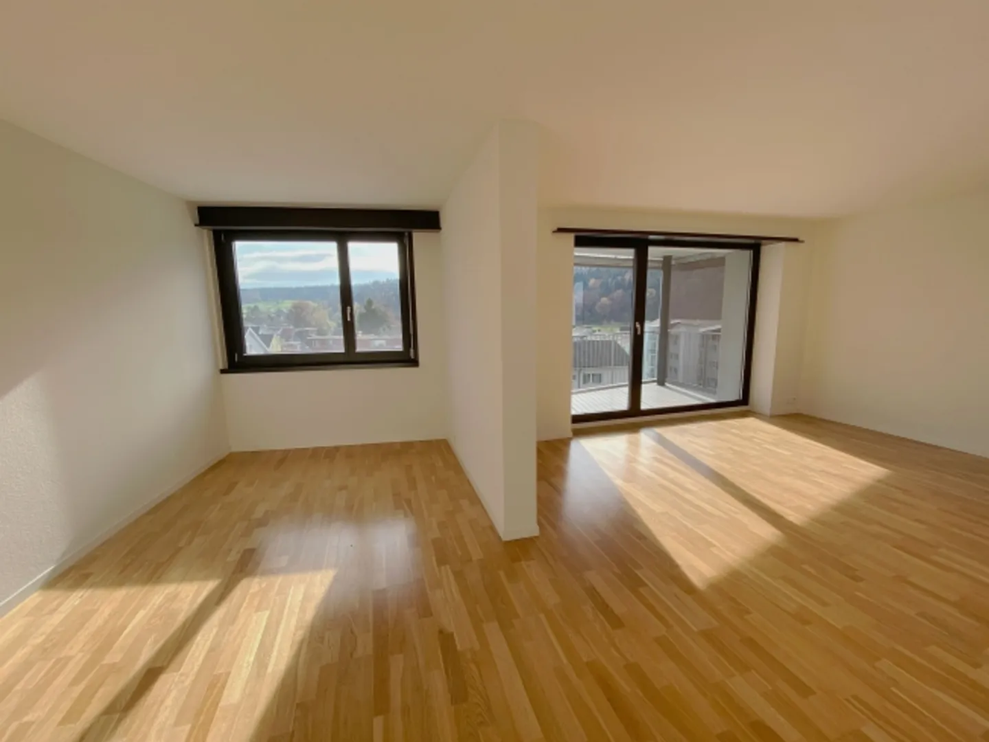 Attractive apartment with a view of greenery - Photo 4 of 11