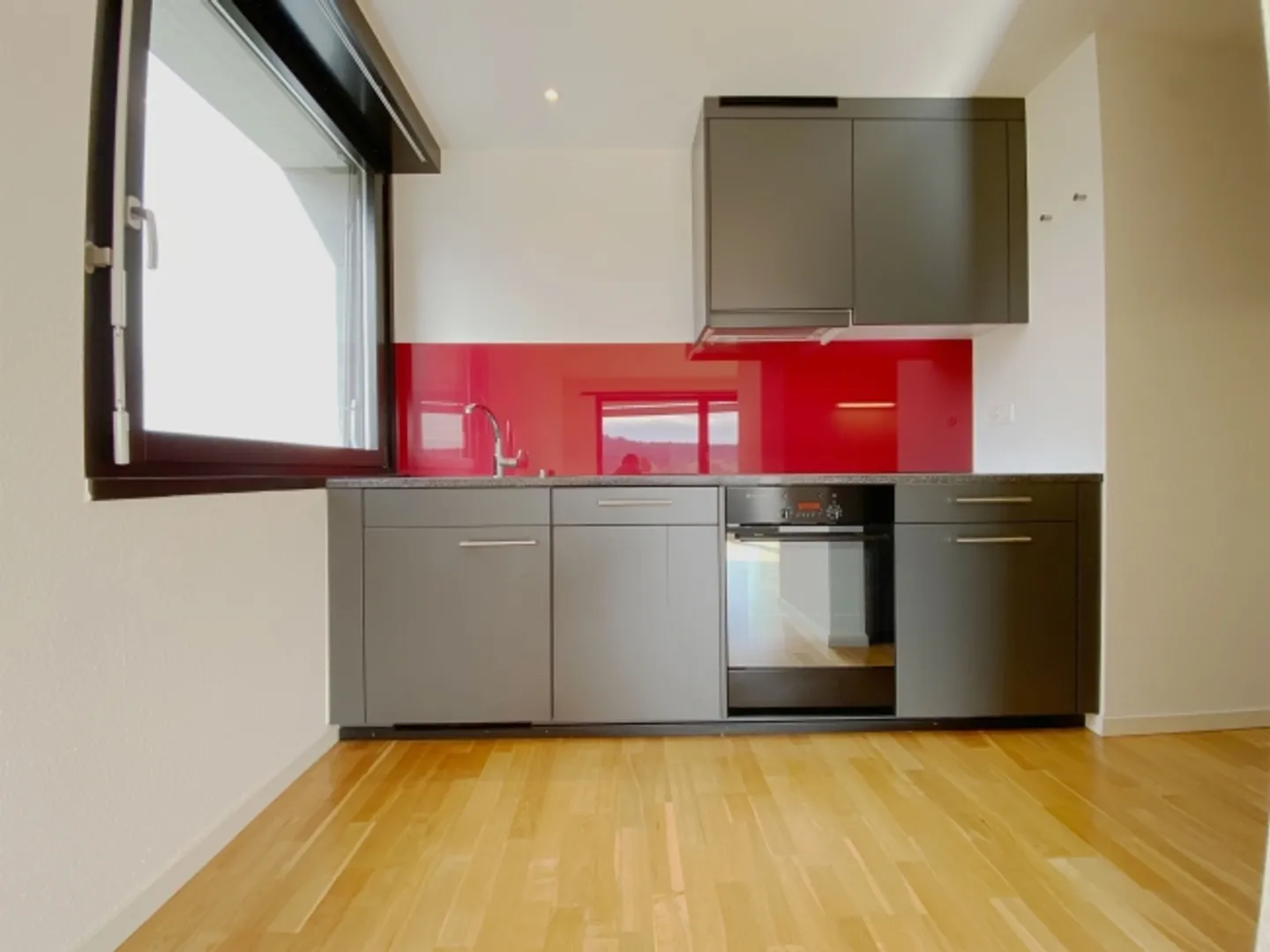 Attractive apartment with a view of greenery - Photo 5 of 11