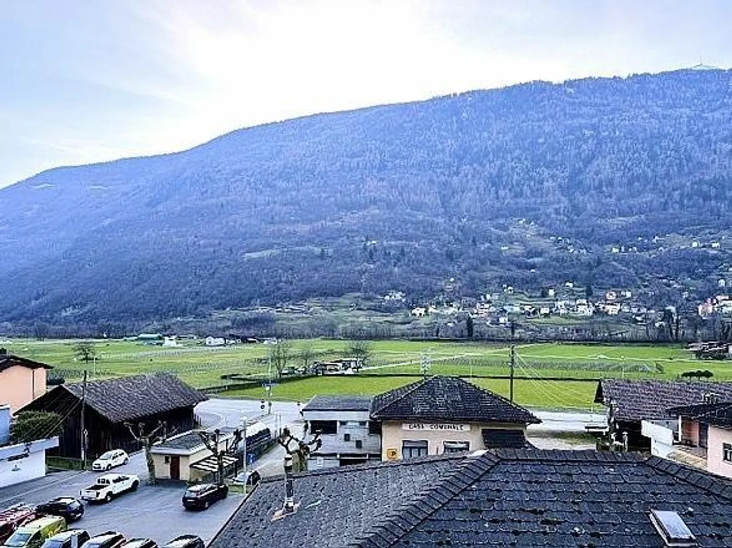 Appartement sous les combles de 3 1/2 pièces dans un emplacement très calme et ensoleillé avec vue - Photo 16 sur 23