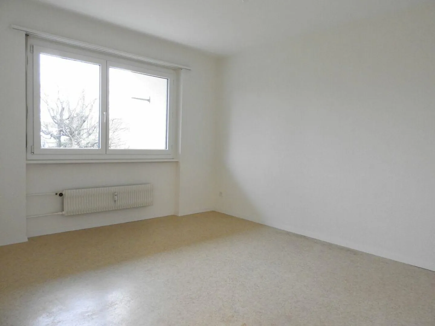 Tolle 2.5-Zimmer-Wohnung in Lyss - Foto 3 von 5