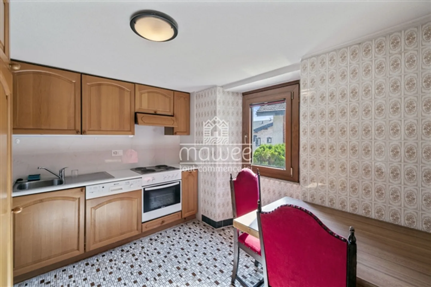 Semi-Detached Chalet with Outbuilding and Great Potential in Granois - Photo 10 of 14