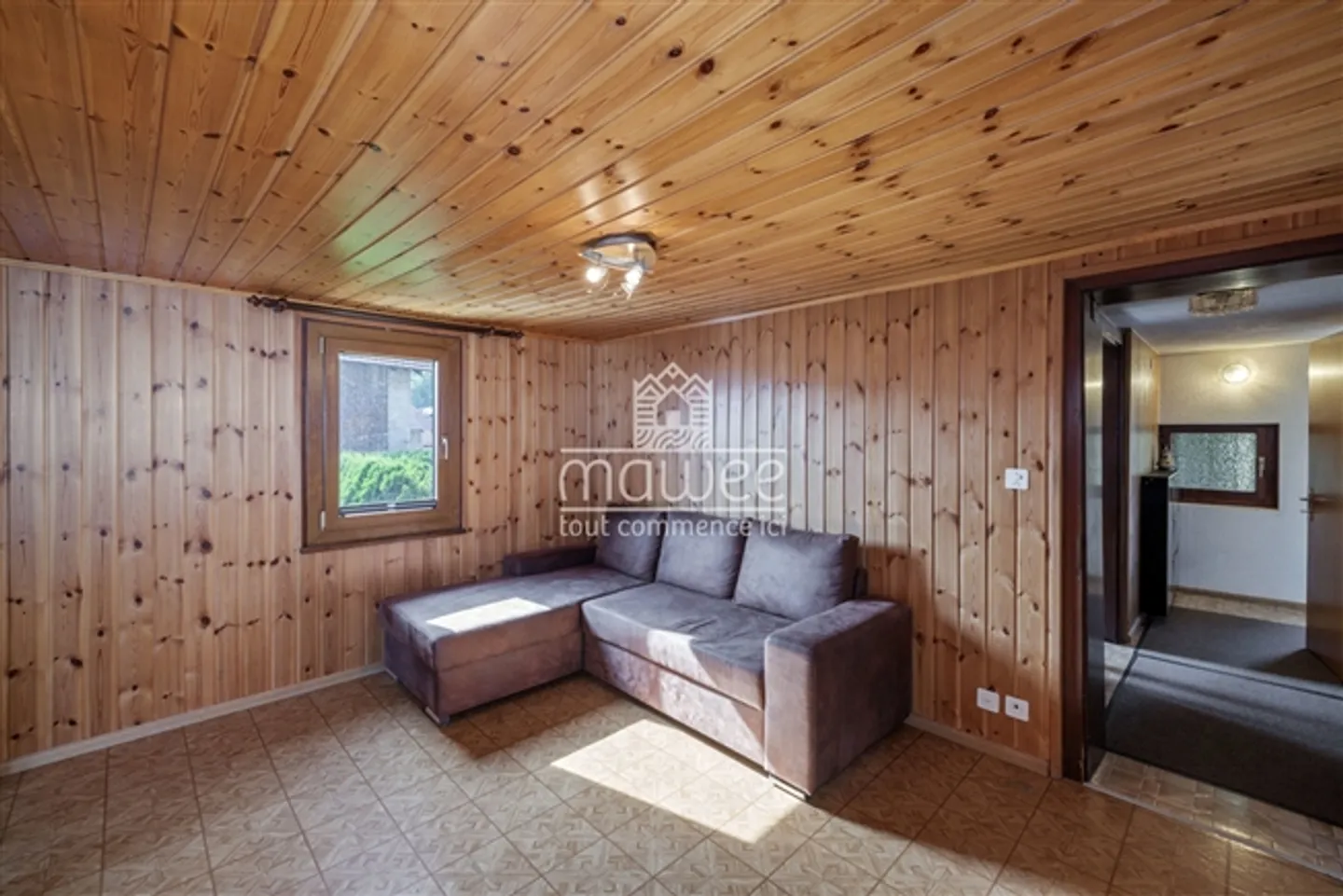Semi-Detached Chalet with Outbuilding and Great Potential in Granois - Photo 11 of 14