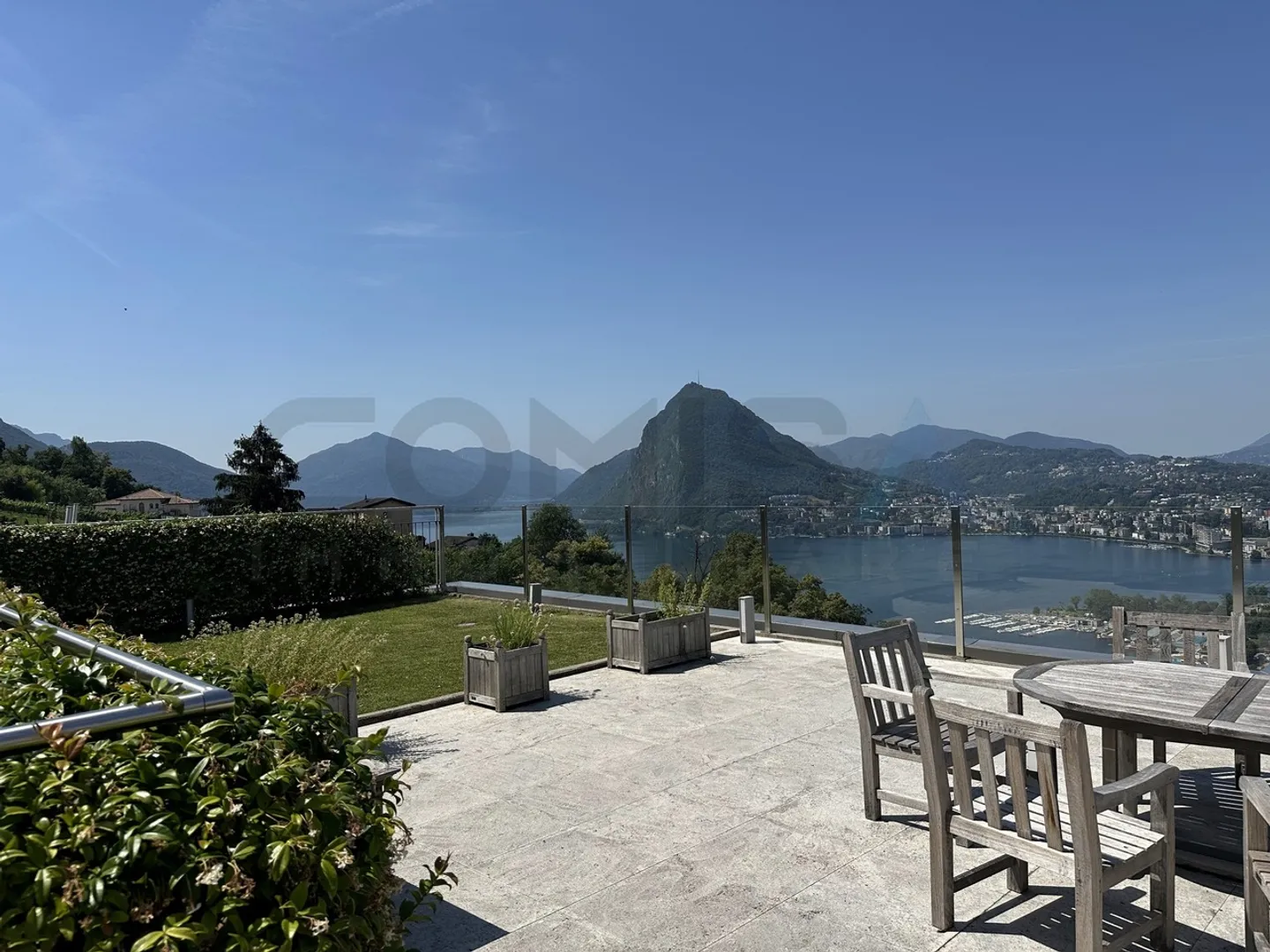 Luxus-Penthouse mit Seeblick - Foto 1 von 4
