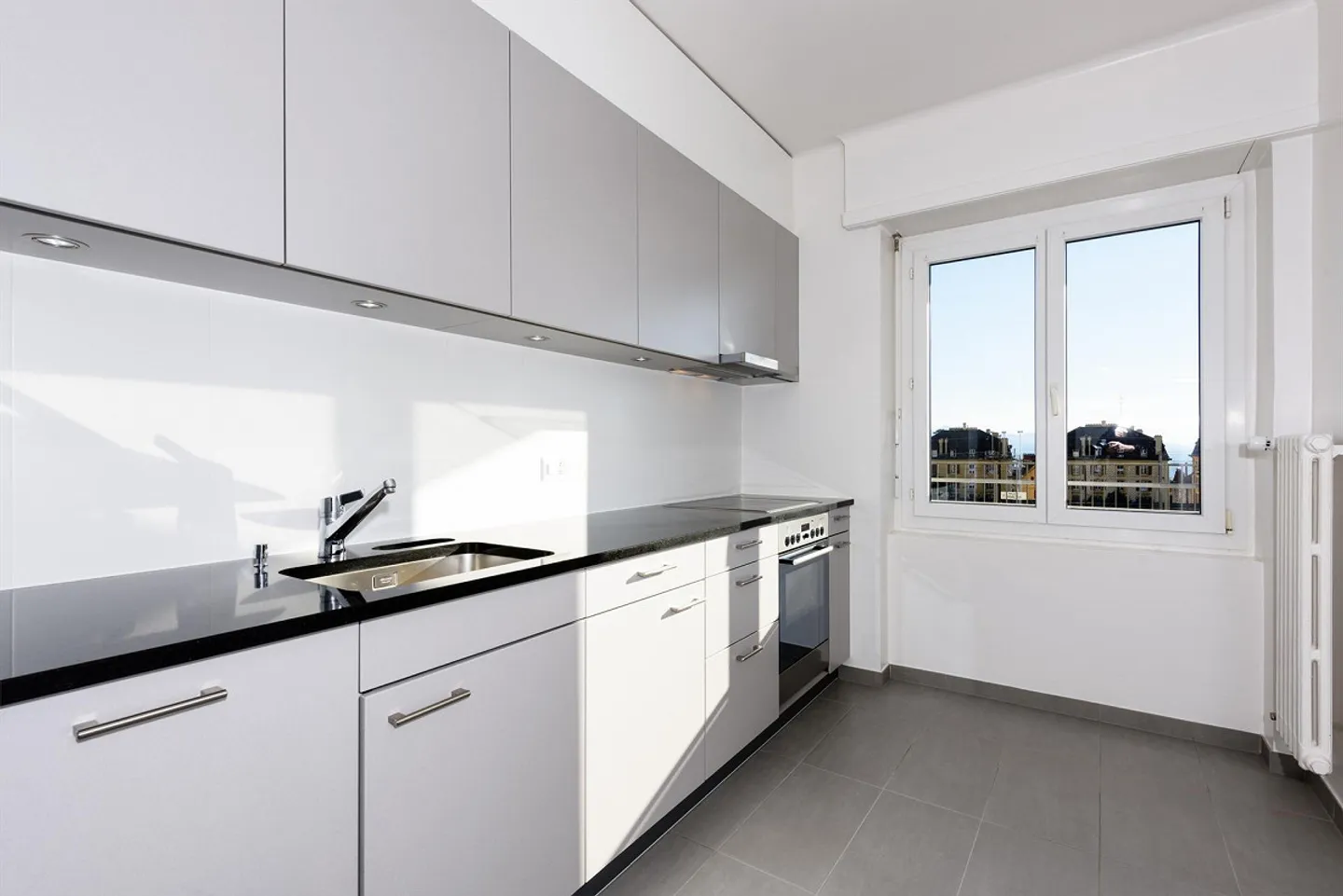 Appartamento moderno con terrazza - Foto 5 di 7