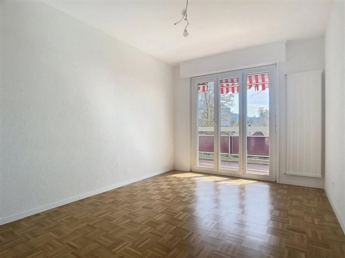 Appartement rénové de 3,5 pièces - Photo 7 sur 9