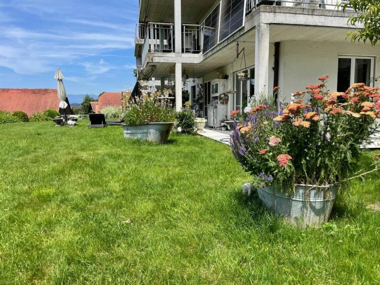 Ampio appartamento di 5,5 stanze con posto auto - Foto 5 di 30