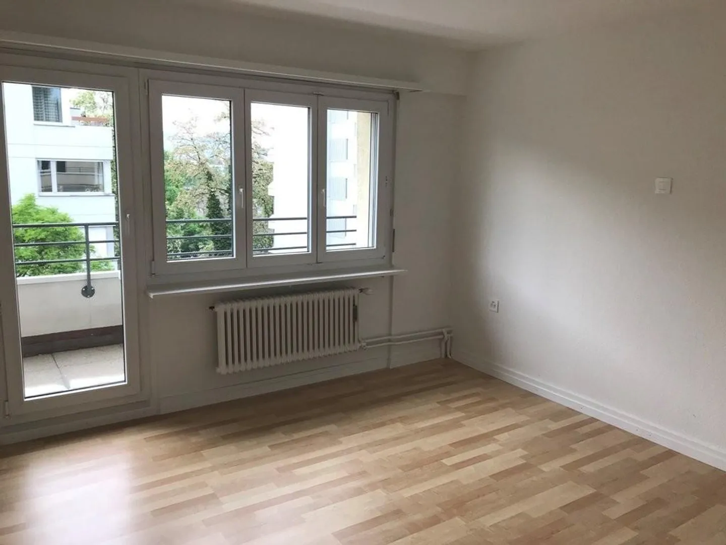 Modern living in the heart of Baden - Photo 3 of 7