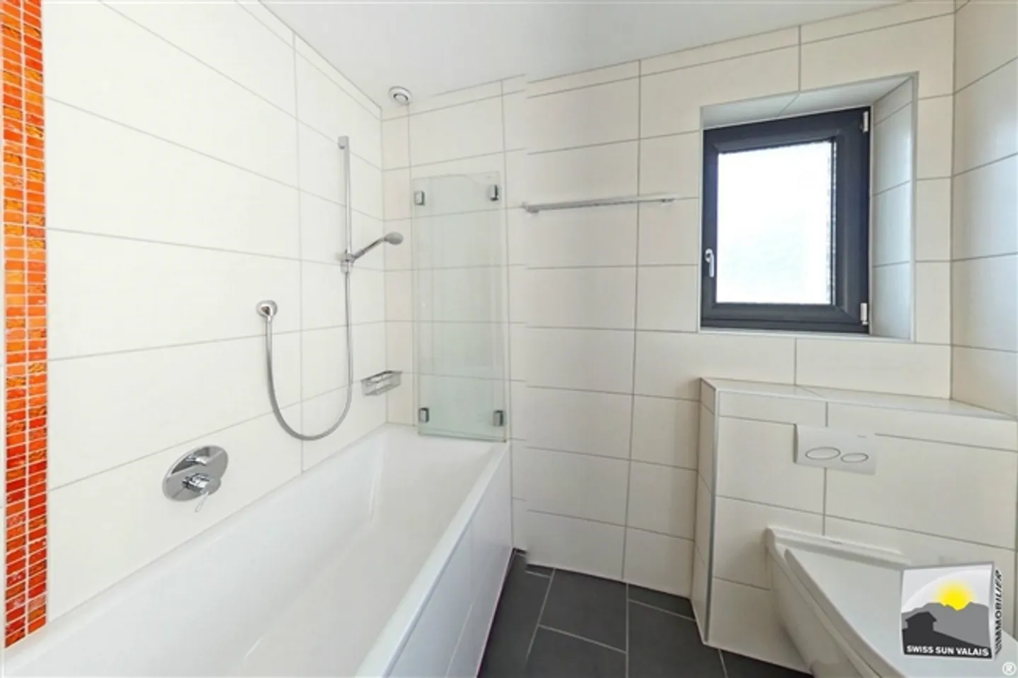 «Saillon. Sono "LA MIA LUNA DI MIELE" appartamento attraversante al piano terra con prato 3.5 locali di 115 m2 - Foto 10 di 20