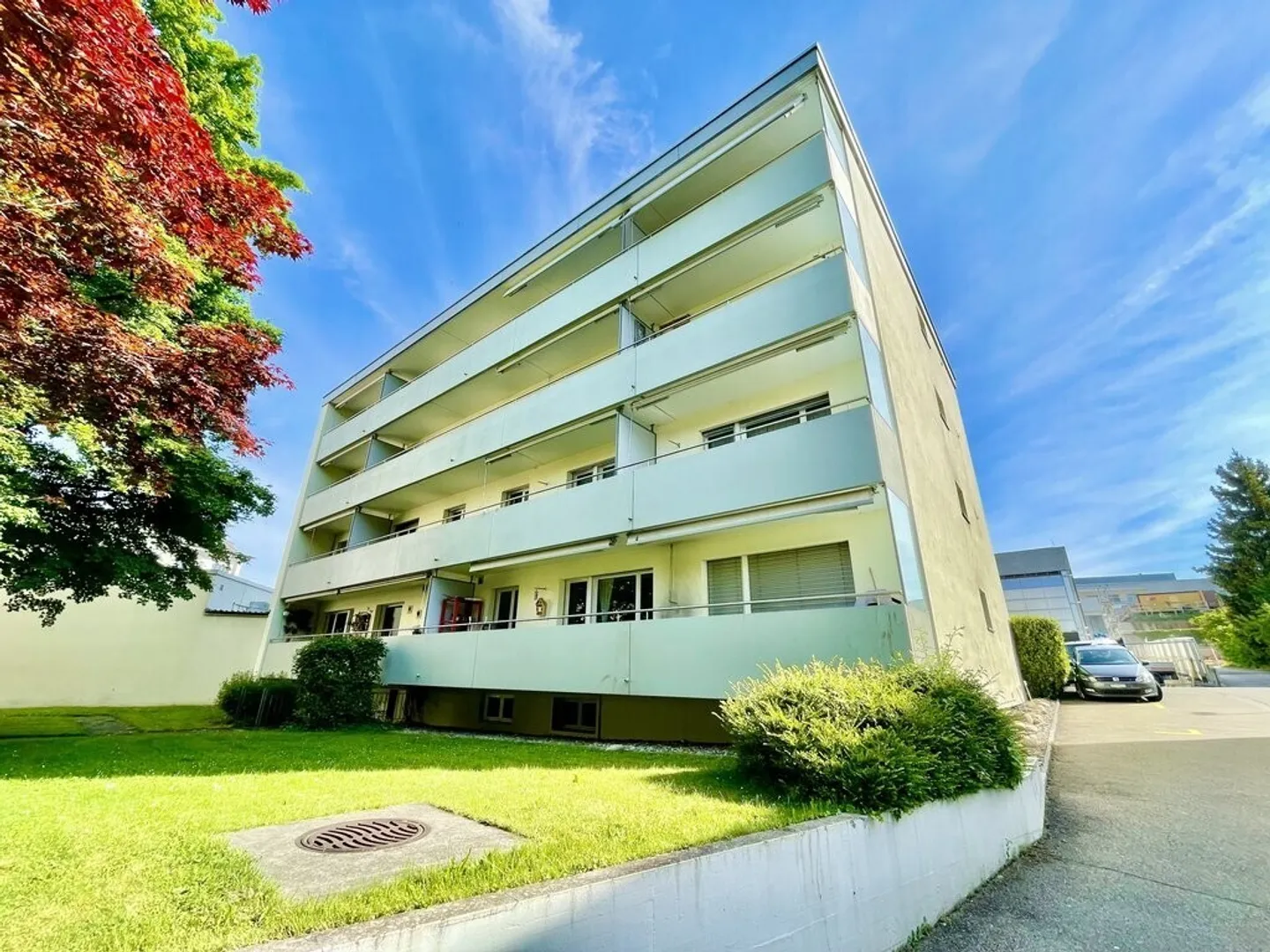 Appartamento luminoso e spazioso di 3,5 stanze nel centro di Uster - Foto 1 di 7