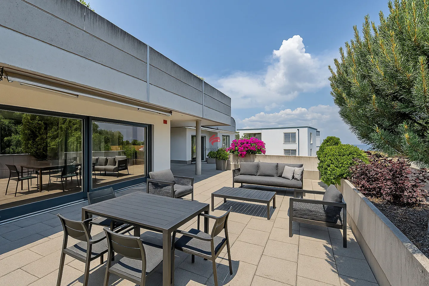 Luxuriöse Terrassenwohnung in Forch - Foto 8 von 10