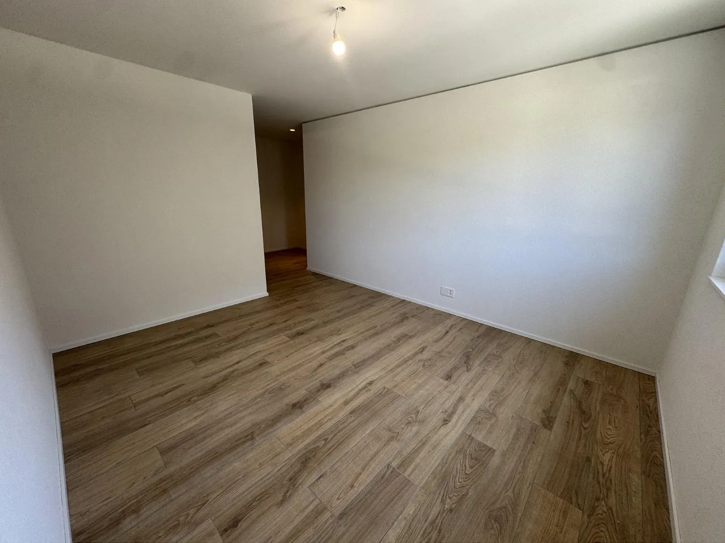 05725 - Appartement 4½ pièces - IMP. CHAMP-RIOND 9 - MATRAN - Photo 8 sur 11