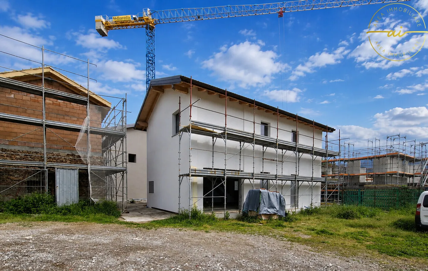 MAISON INDIVIDUELLE MODERNE DE NOUVELLE CONSTRUCTION AVEC JARDIN - Photo 9 sur 11