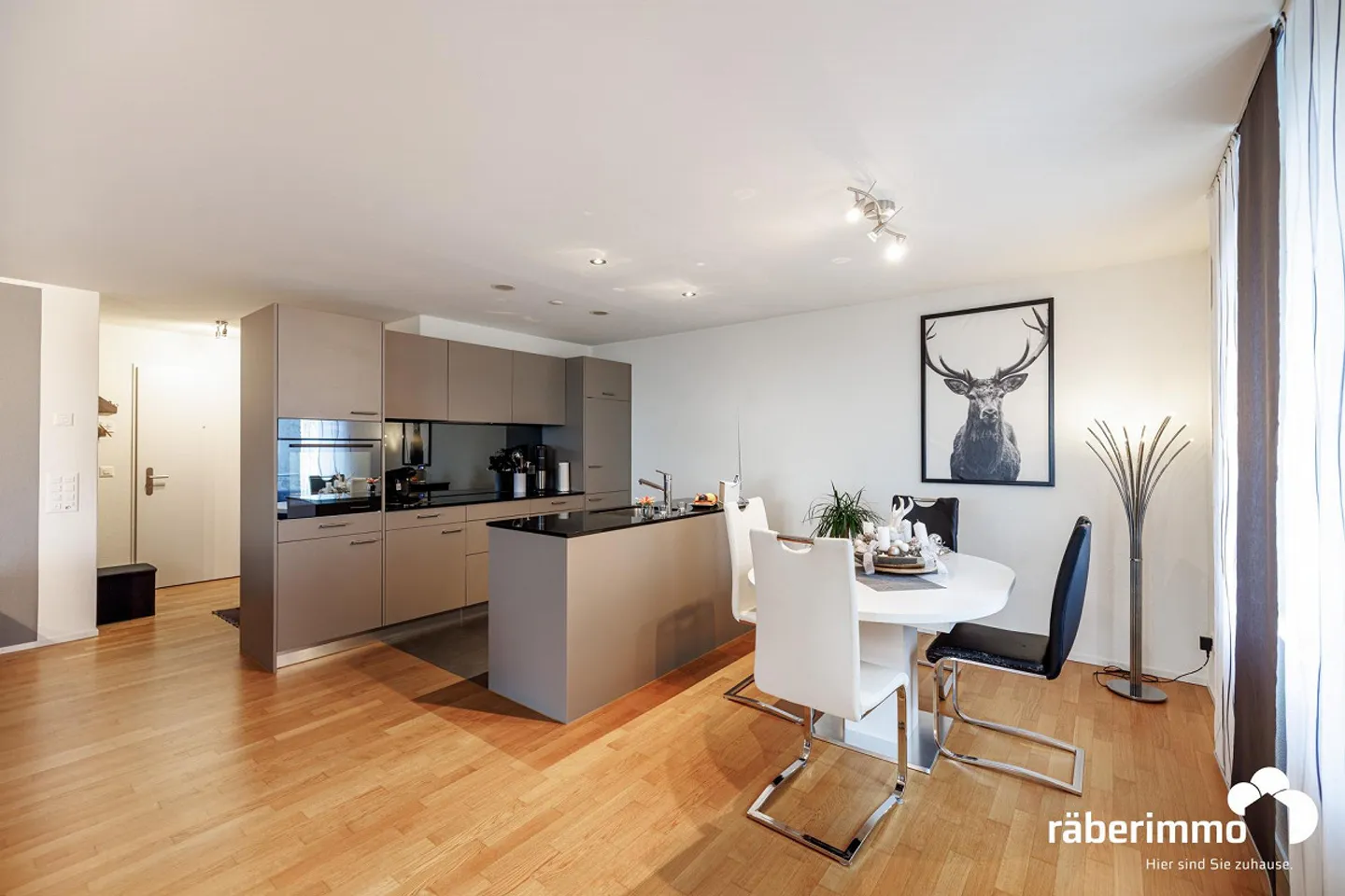 VIVERE CON UNA VISTA SUL VERDE - Foto 1 di 8