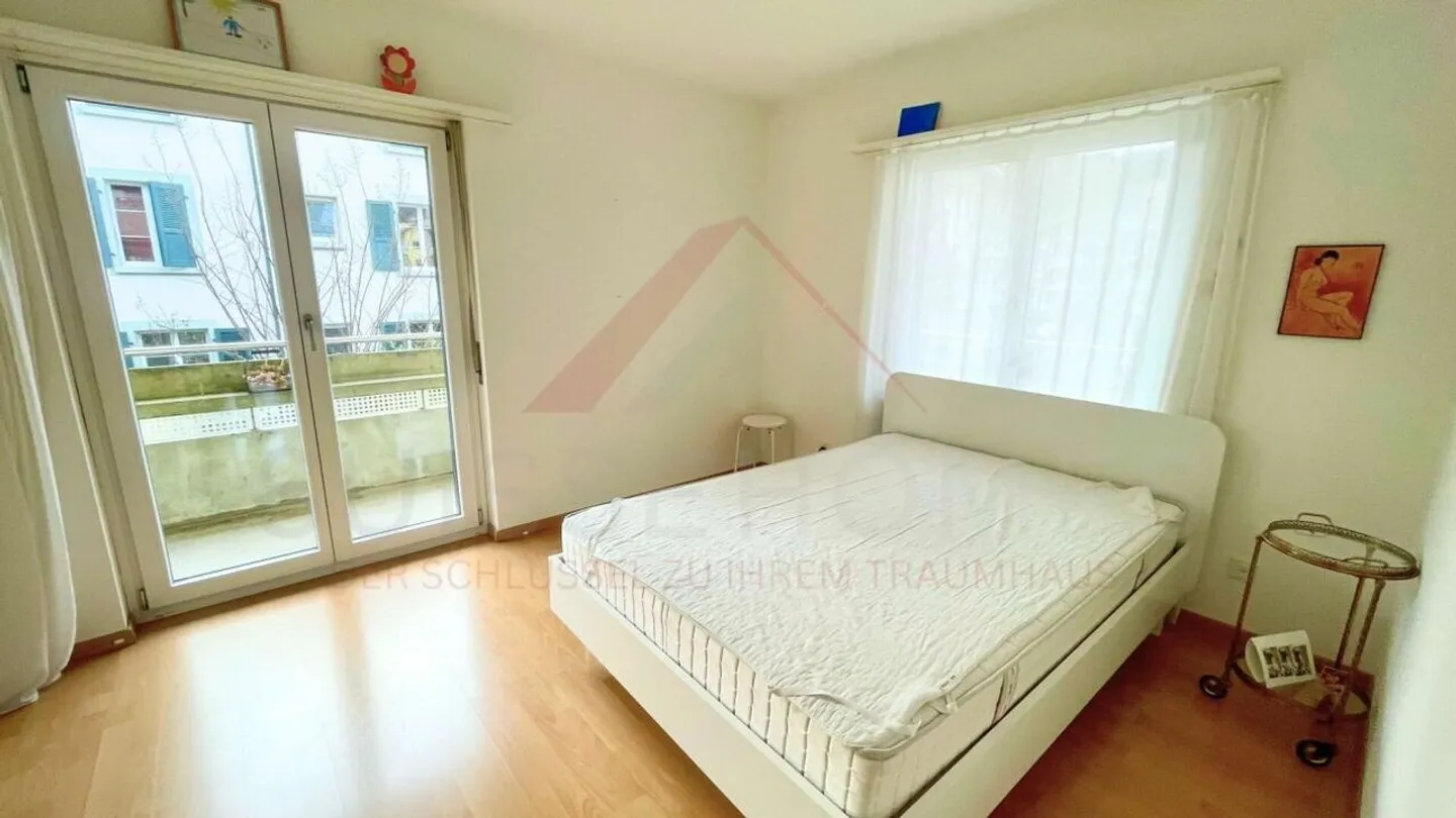 Appartement 4.5 pièces bien entretenu avec balcon sud-ouest ensoleillé et propriété entièrement rénovée à 2502 Biel - Photo 10 sur 18
