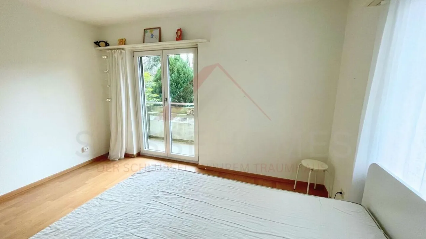 Appartement 4.5 pièces bien entretenu avec balcon sud-ouest ensoleillé et propriété entièrement rénovée à 2502 Biel - Photo 11 sur 18