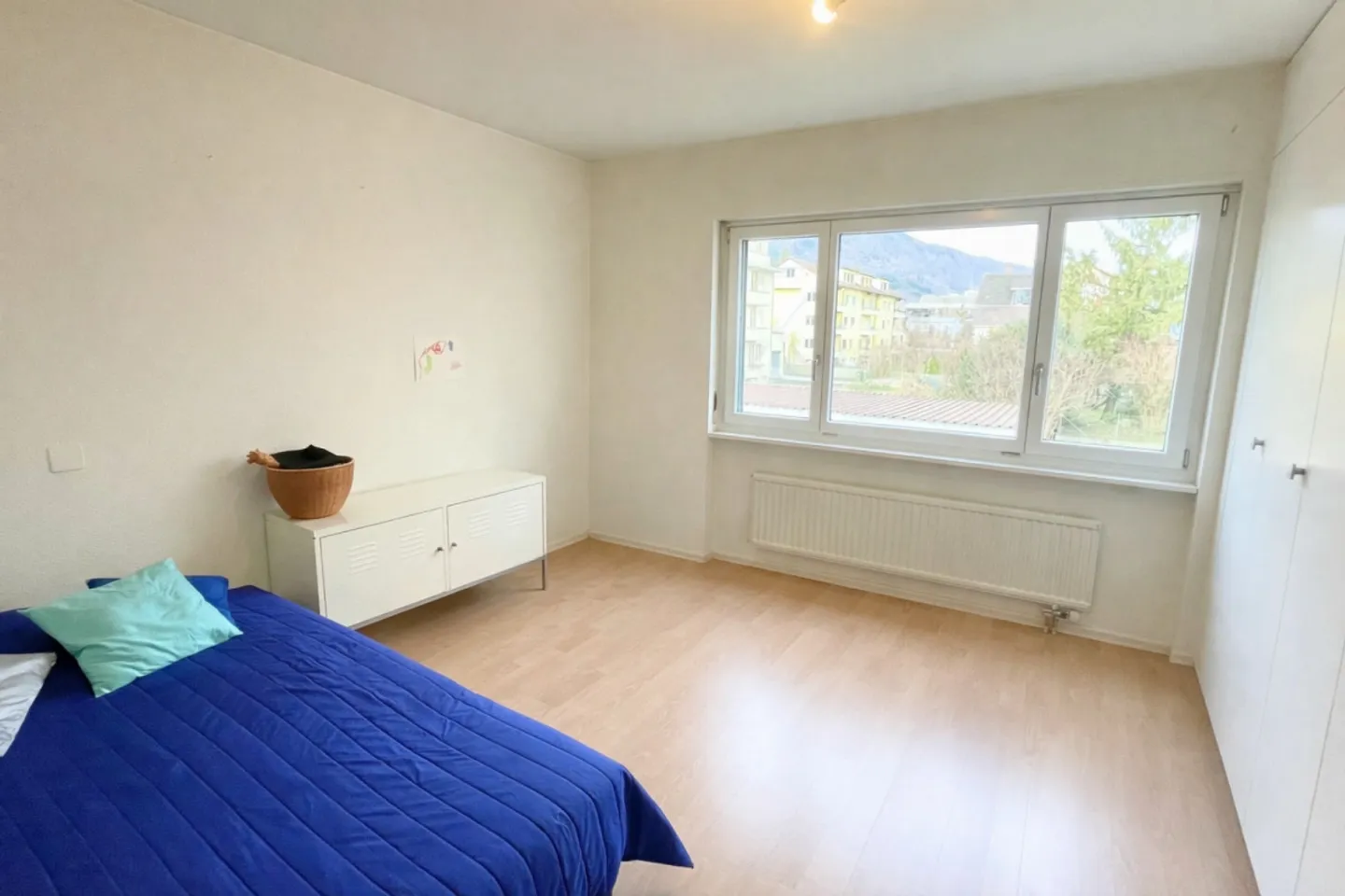 Appartement 4.5 pièces bien entretenu avec balcon sud-ouest ensoleillé et propriété entièrement rénovée à 2502 Biel - Photo 12 sur 18