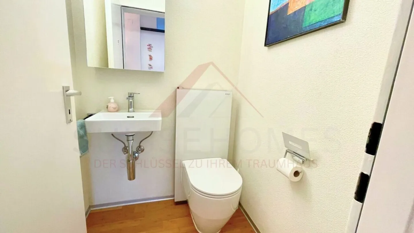 Appartement 4.5 pièces bien entretenu avec balcon sud-ouest ensoleillé et propriété entièrement rénovée à 2502 Biel - Photo 17 sur 18