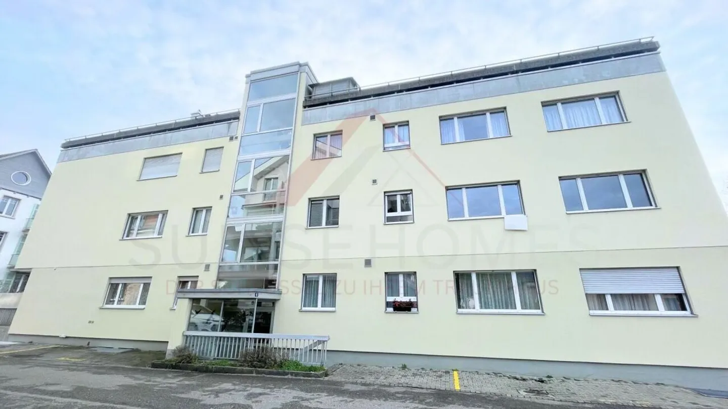 Appartement 4.5 pièces bien entretenu avec balcon sud-ouest ensoleillé et propriété entièrement rénovée à 2502 Biel - Photo 18 sur 18