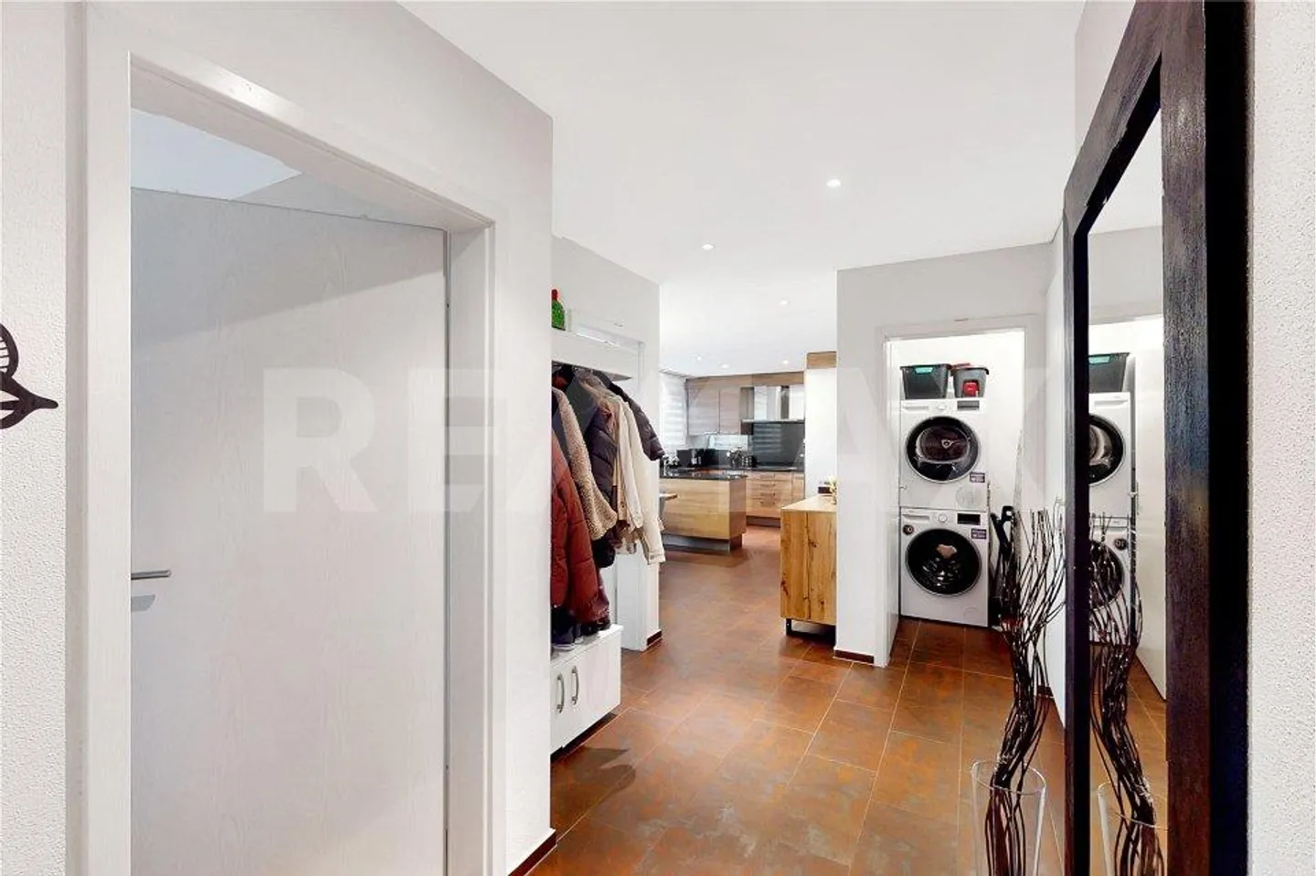 familienfreundlich und zentral in Safenwil 110 m² Nettowohnfläche + 15 m² Balkon - Foto 5 von 13