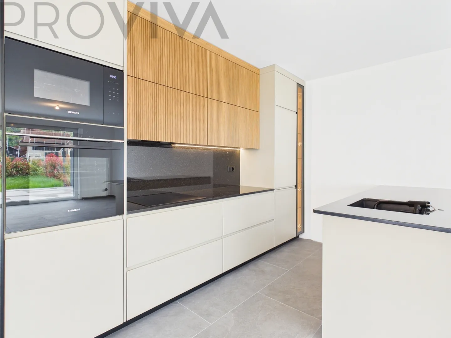 Stylish new villas in condominium ownership (PPE) in Valais VILLA A - Photo 2 of 6