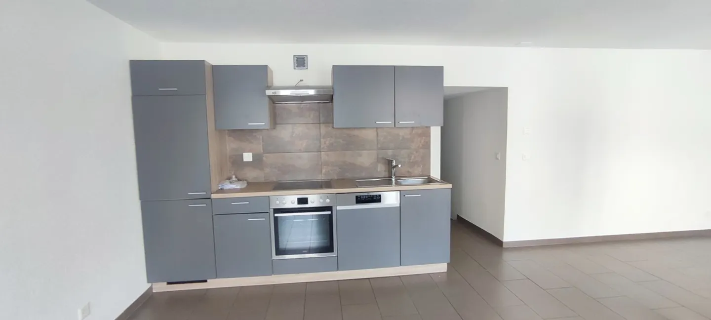 Appartement ensoleillé 4 pièces à Sainte-Croix - Photo 4 sur 13
