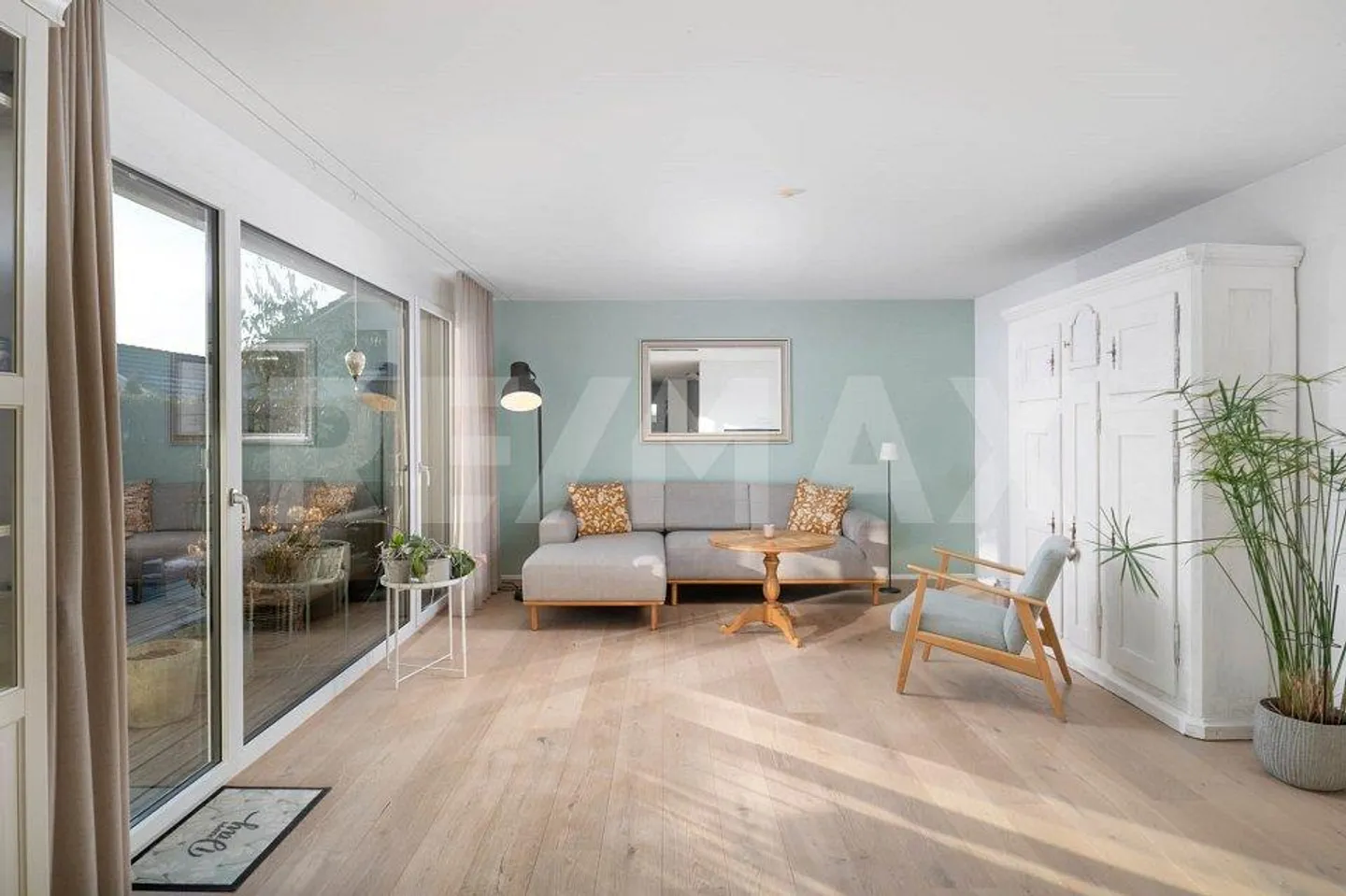 Emplacement idéal, bon état et avec une belle vue sur Bauma - Photo 6 sur 13