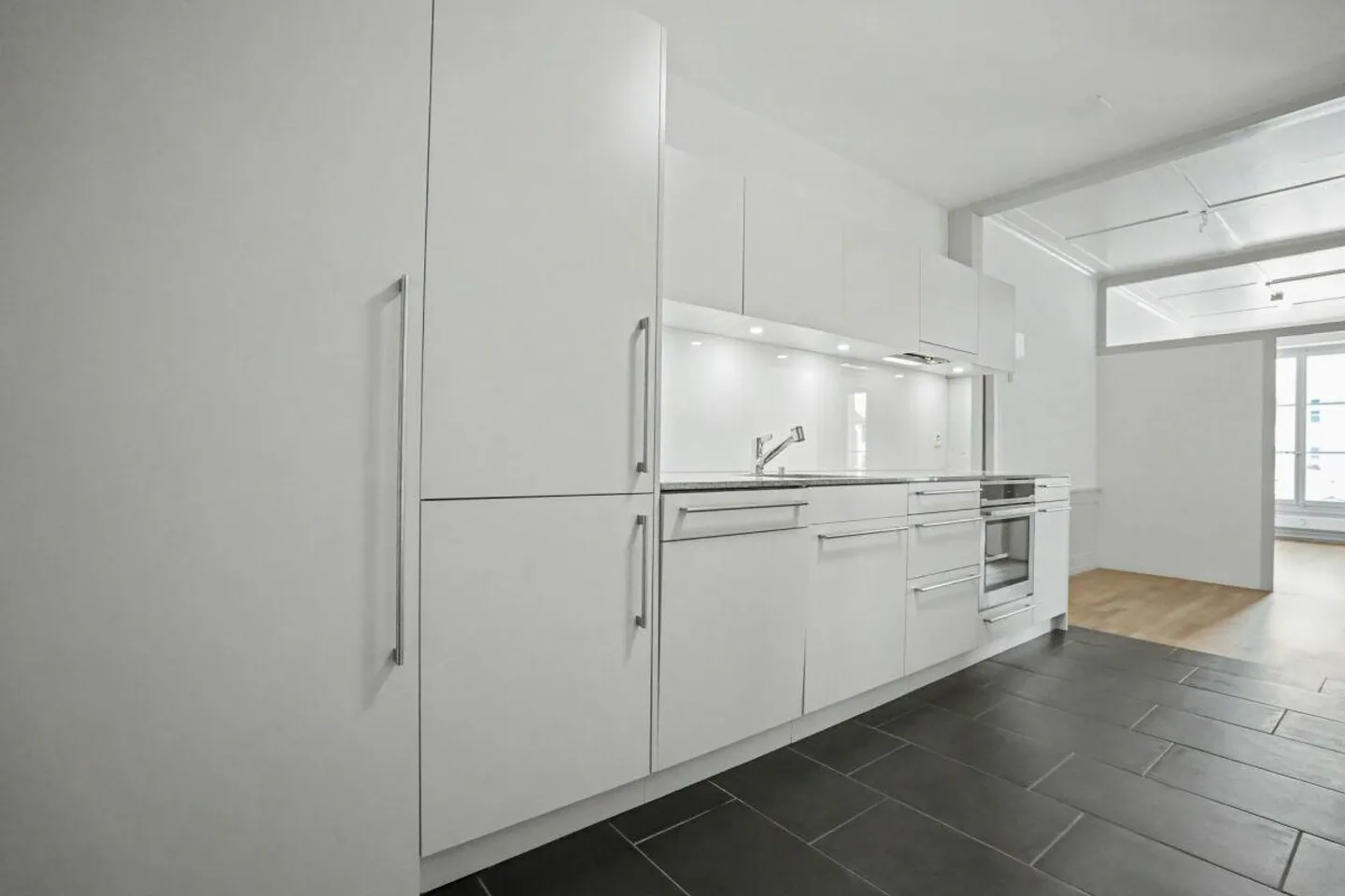 Appartement ancien de 4,5 pièces au style élégant dans le Stedtli d'Aarberg ! - Photo 5 sur 13