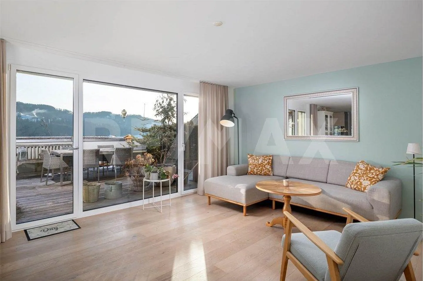 Emplacement idéal, bon état et avec une belle vue sur Bauma - Photo 7 sur 13