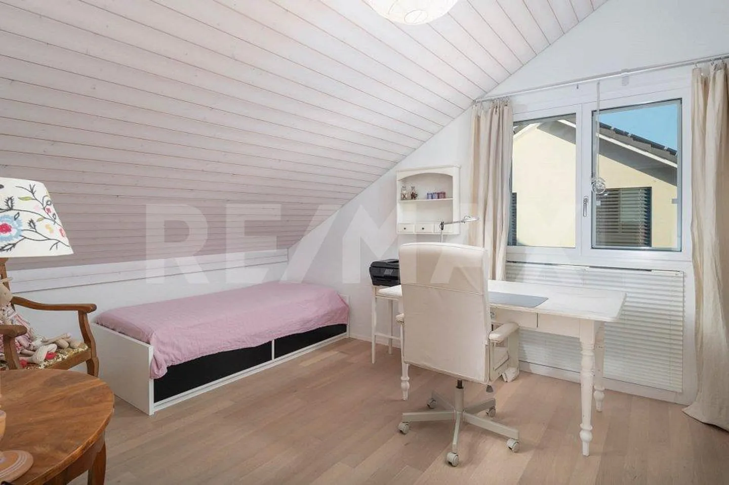 Emplacement idéal, bon état et avec une belle vue sur Bauma - Photo 10 sur 13