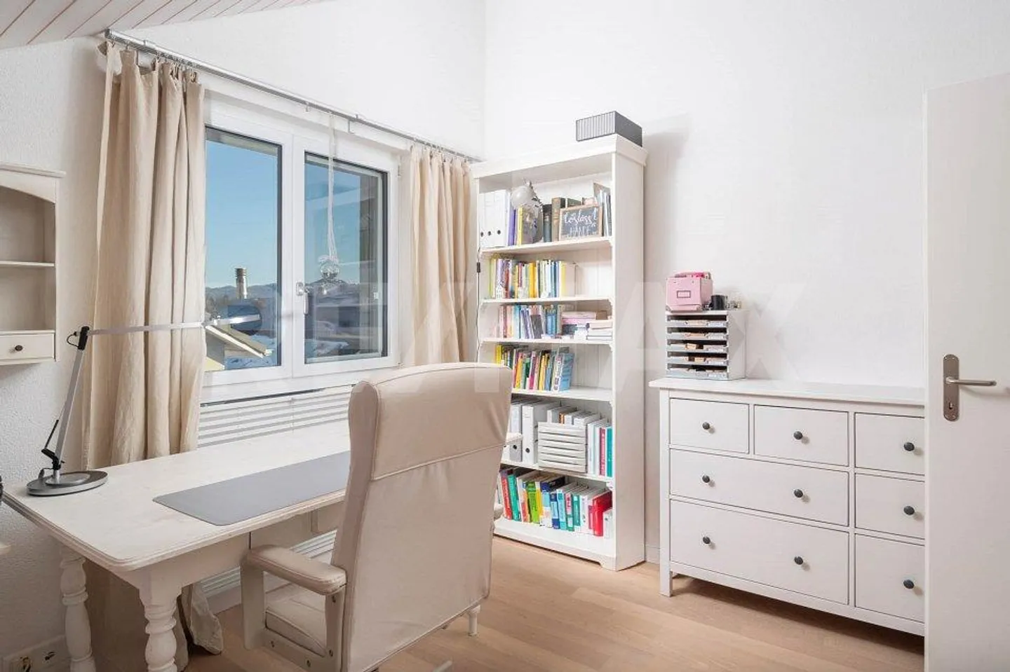 Emplacement idéal, bon état et avec une belle vue sur Bauma - Photo 11 sur 13