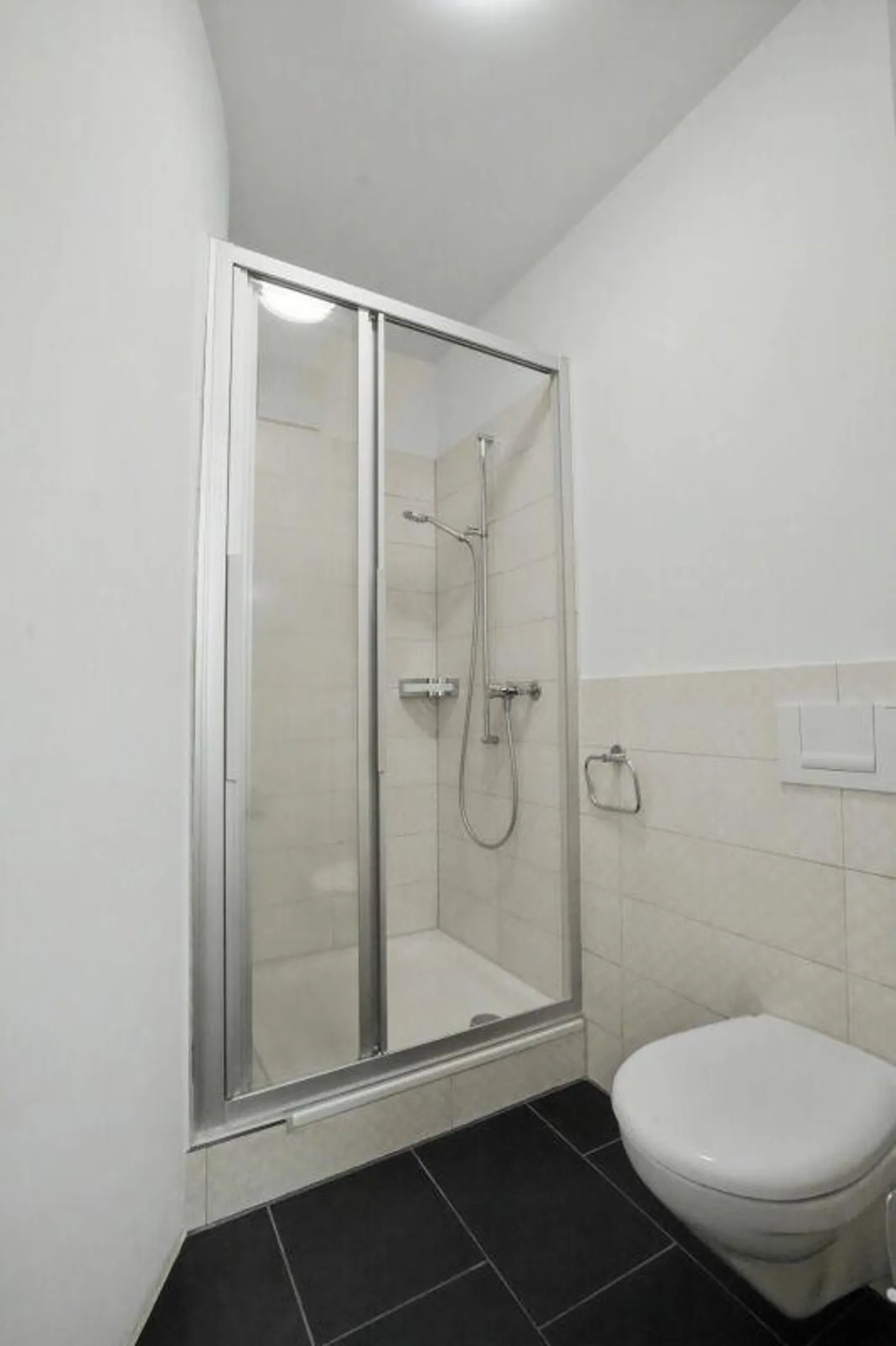 Appartement ancien de 4,5 pièces au style élégant dans le Stedtli d'Aarberg ! - Photo 7 sur 13