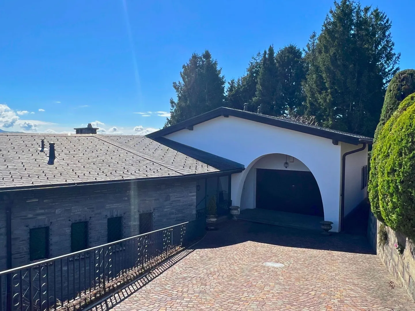 Wunderschöne Villa mit Pool und Blick - Foto 16 von 26