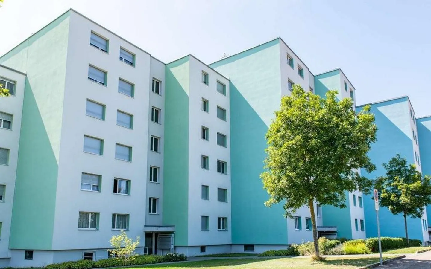 Sonnendurchflutete Wohnung mit Balkon - Foto 1 von 12