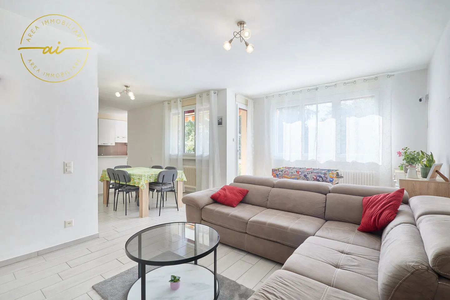 APPARTEMENT 4.5 PIÈCES DANS LE VERT À LIGORNETTO - Photo 1 sur 13