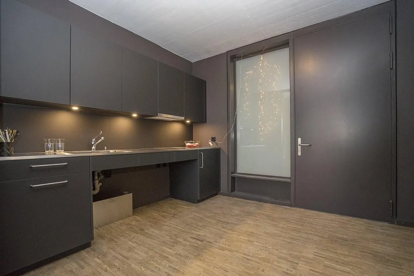 Appartement moderne 1.5 pièces à Rossfeld - Photo 4 sur 12