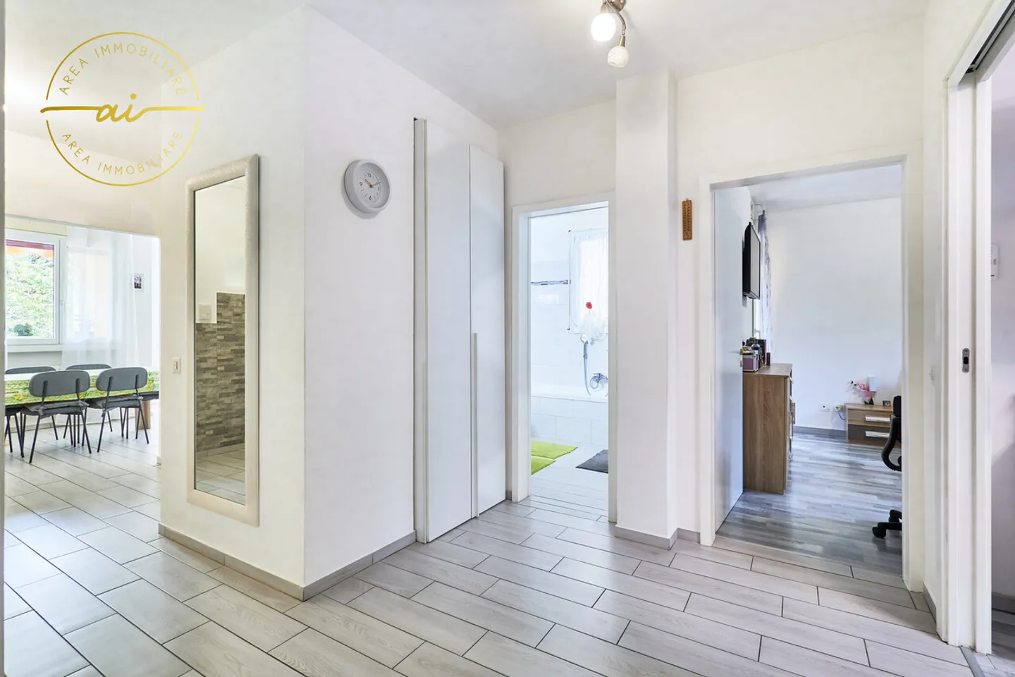 APPARTEMENT 4.5 PIÈCES DANS LE VERT À LIGORNETTO - Photo 8 sur 13