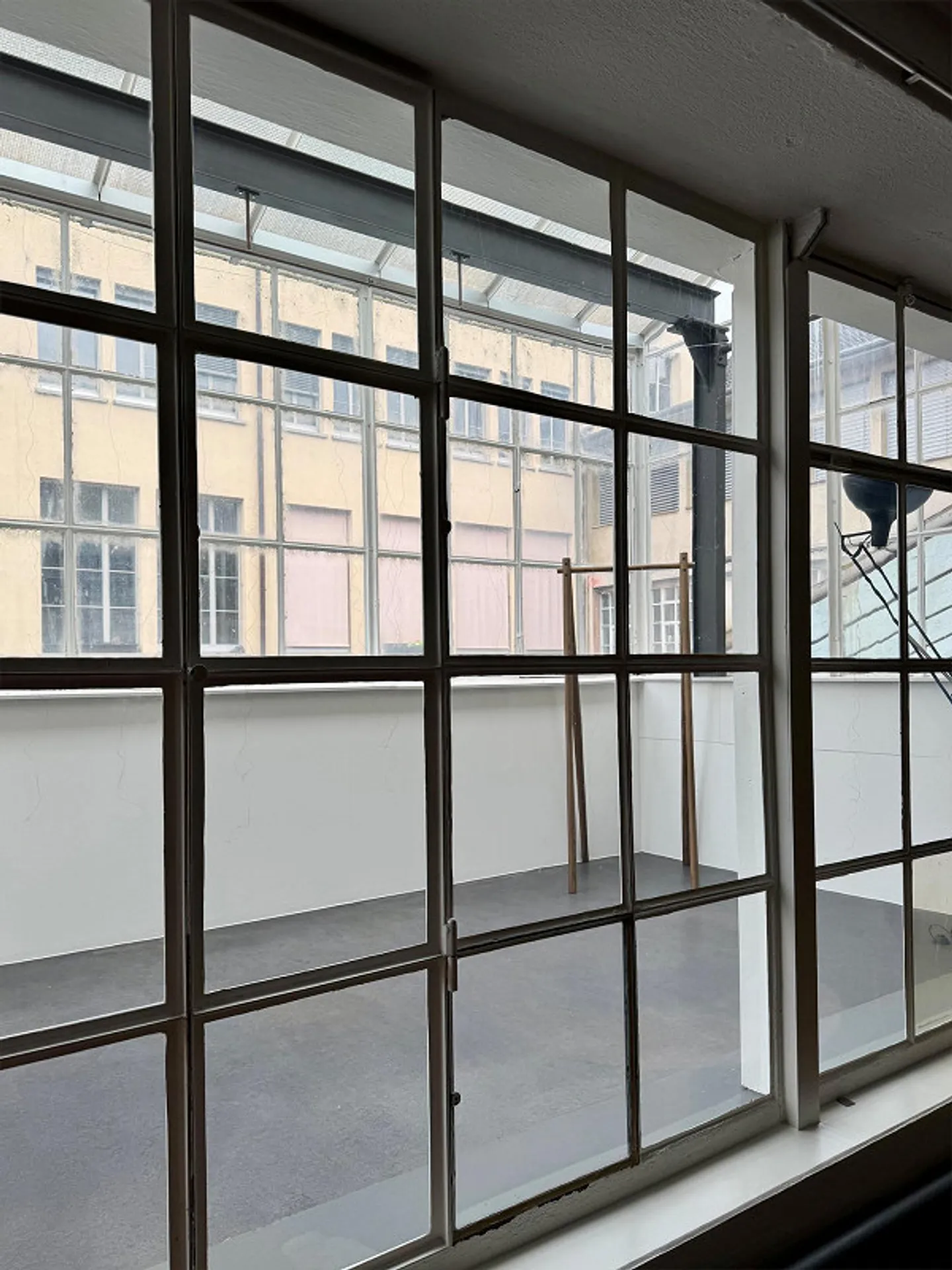 Atelier con giardino d'inverno - Foto 6 di 7