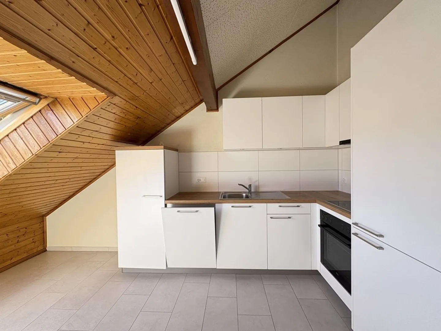Appartamento di due e mezzo locali per CHF 1'210.-/mese, spese incluse - Foto 2 di 6
