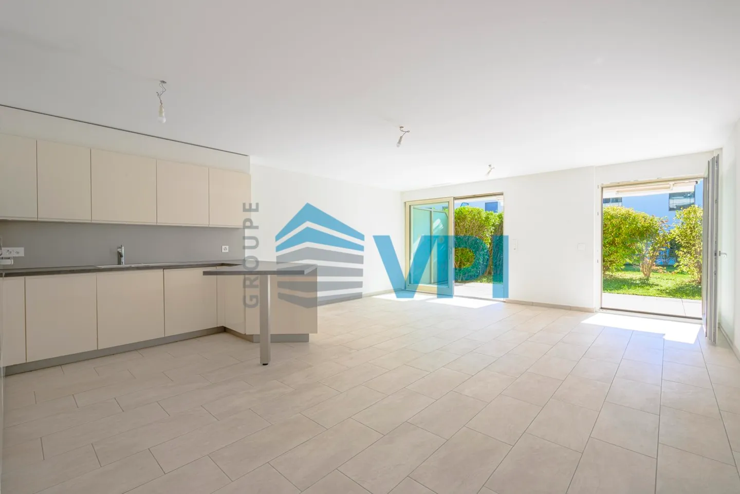 Founex - Superbo appartamento arredato di 3,5 locali con giardino privato - Foto 3 di 7