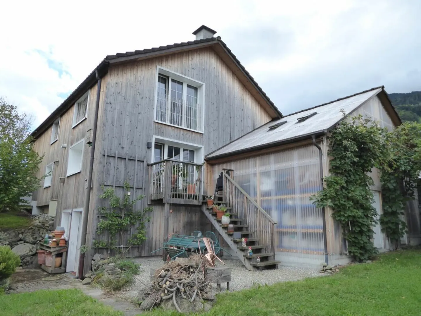 5-room single-family house with attached shed and generous outdoor area - Photo 1 of 23