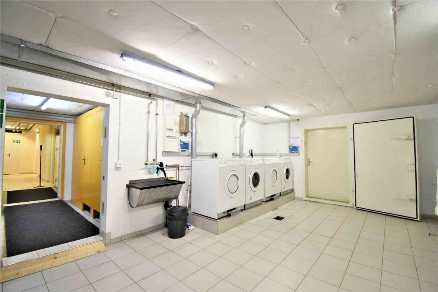 Gratis TV-Gebühren Internet Strom Reinigung inkl. - Foto 4 von 5