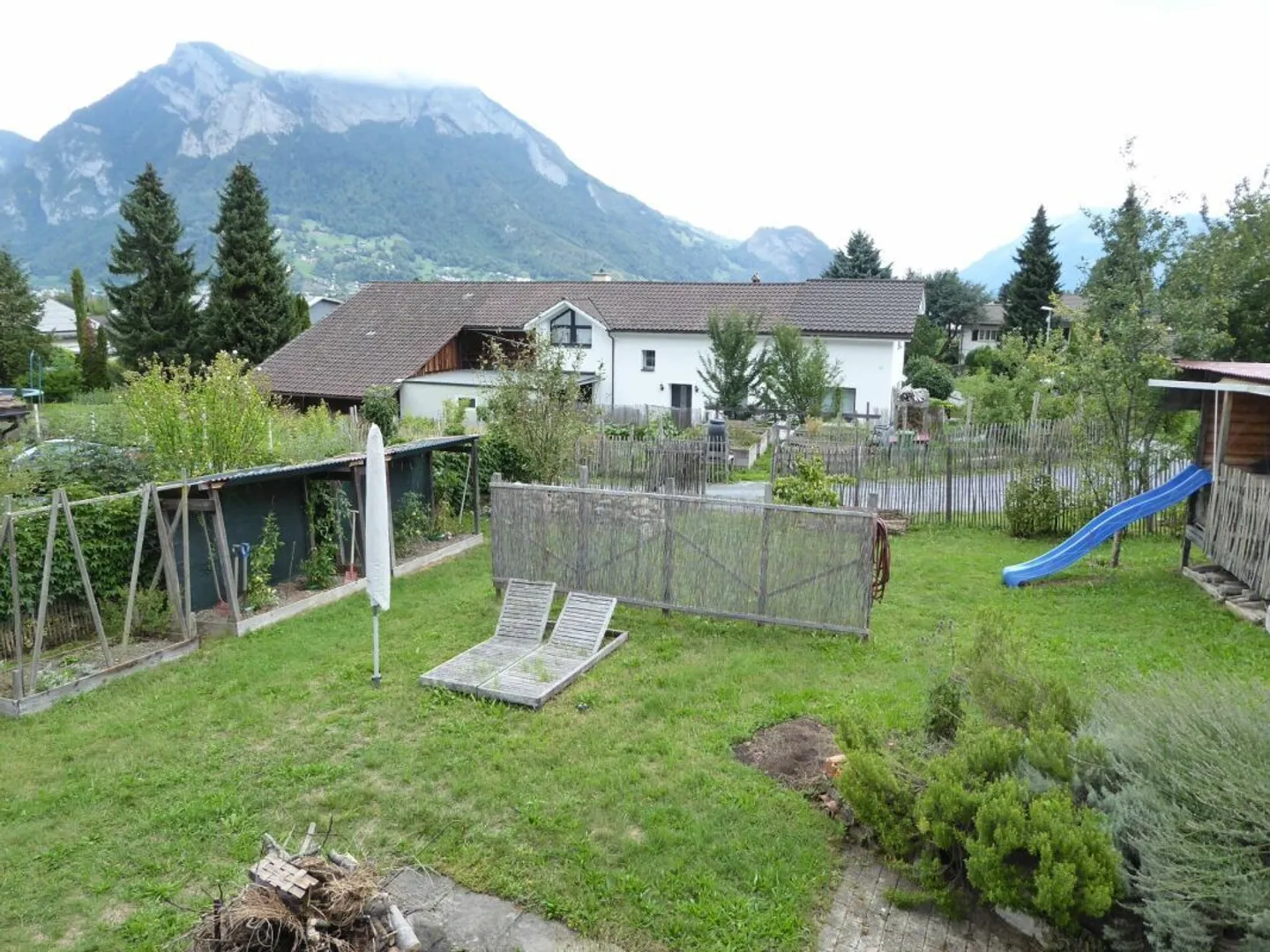 5-room single-family house with attached shed and generous outdoor area - Photo 21 of 23