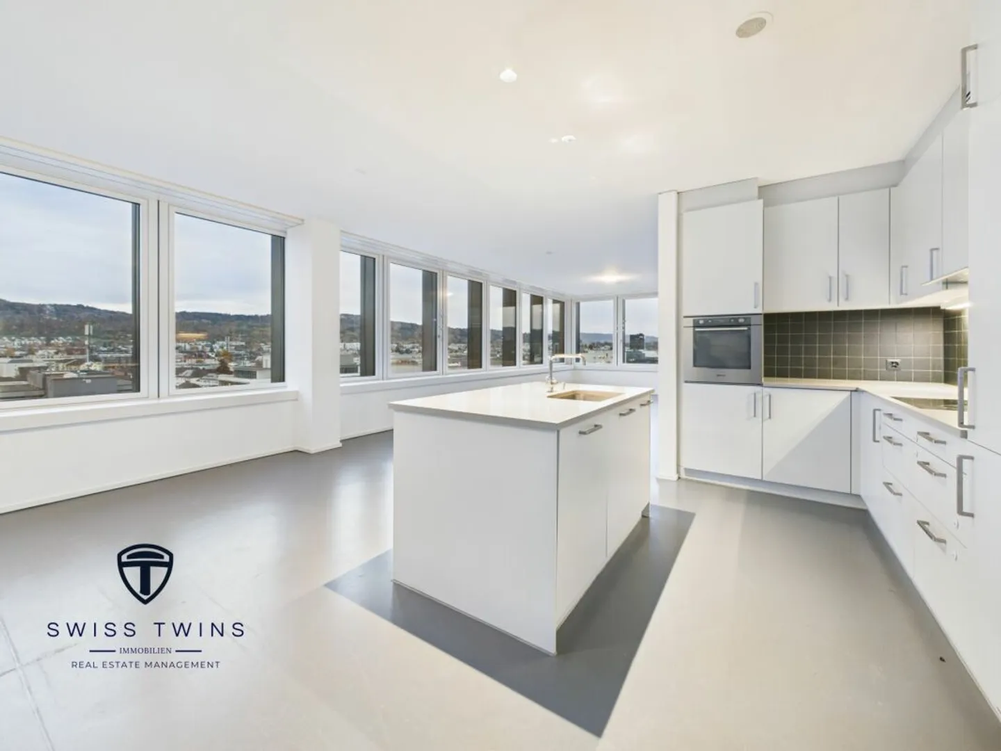 A Home Above the Clouds - Where Architecture Meets Emotion - Photo 2 of 15