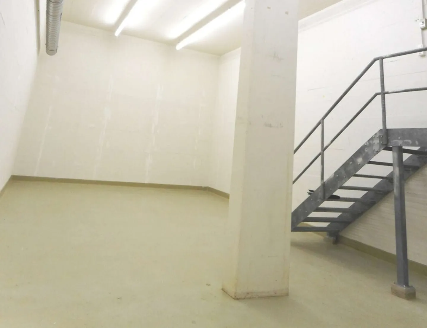 Grosszügiger Hobbyraum im Stadtzentrum - Foto 2 von 4