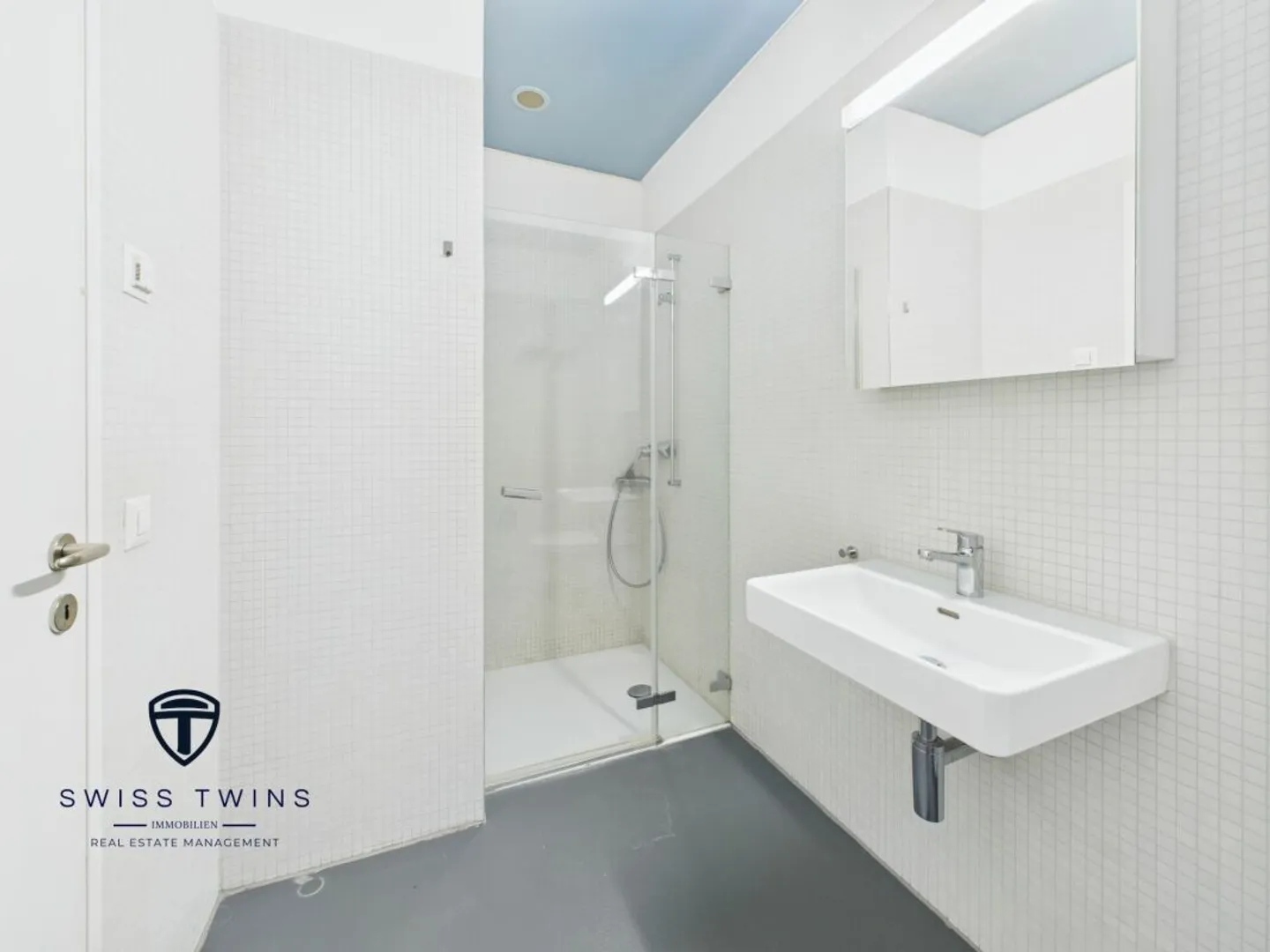 A Home Above the Clouds - Where Architecture Meets Emotion - Photo 6 of 15