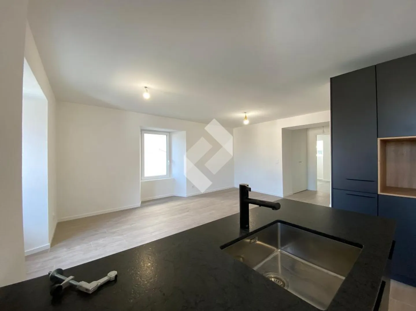 Duplex di 4,5 stanze + lotto di costruzione di 400 m2 - Foto 2 di 13