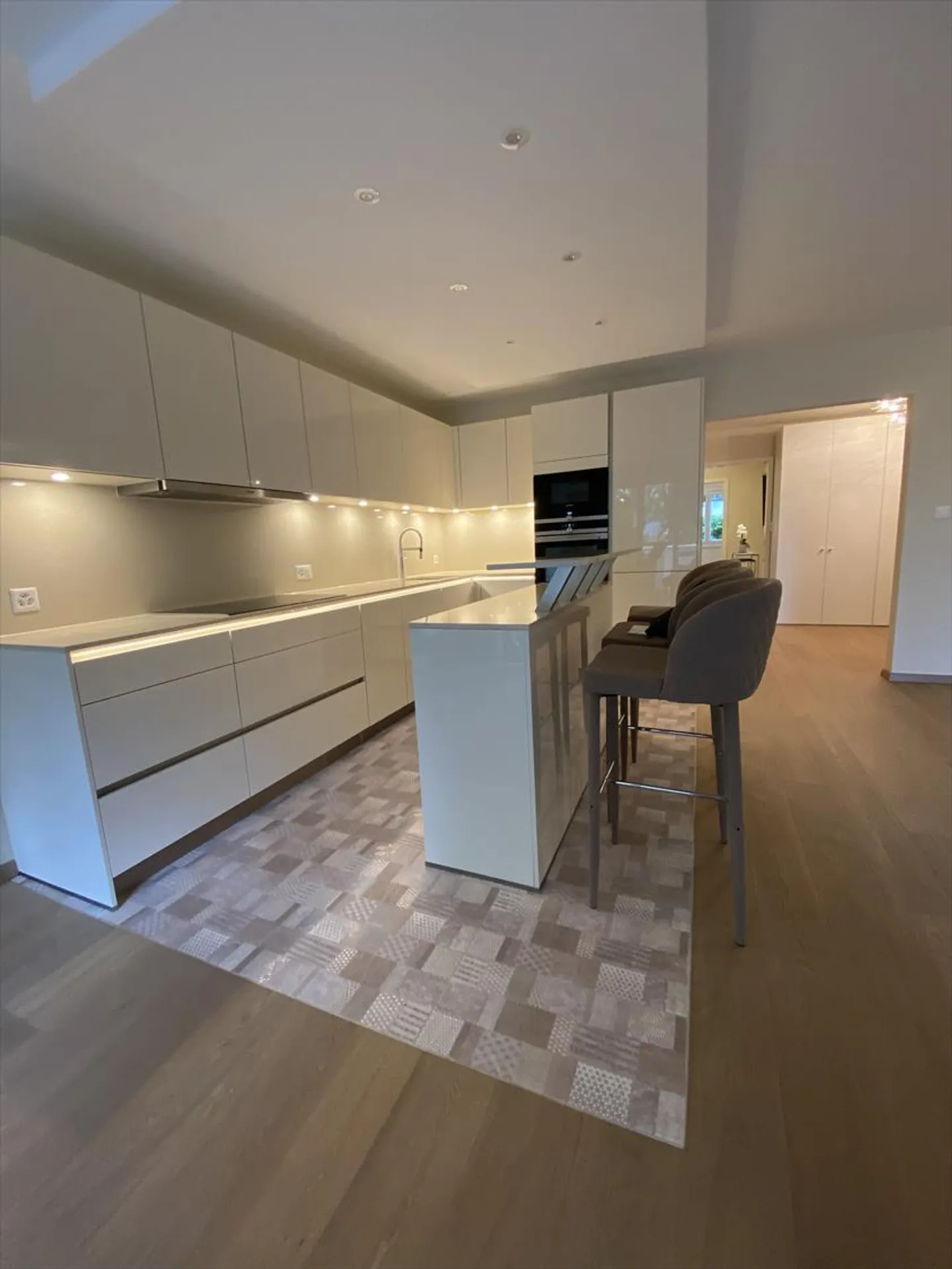Appartamento 5.5 stanze - Foto 5 di 17