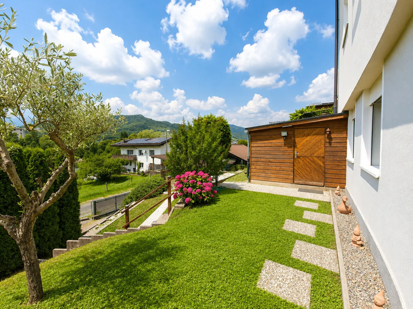 APPARTEMENT DE 3,5 PIÈCES AVEC GRAND JARDIN À DAVESCO - Photo 6 sur 13